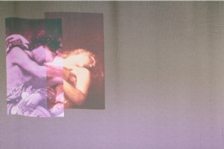 GLOSS TOQUE DE SEDA ACETINADO ESTAMPADO