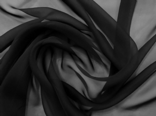 MUSSELINE TOQUE DE SEDA PRETO