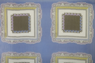 MUSSELINE DE SEDA PURA ESTAMPADA QUADROS