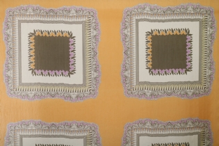 MUSSELINE DE SEDA PURA ESTAMPADA QUADROS