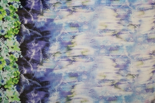 VISCOSE ESTAMPADA BARRADA FOLHAGEM ANIL & VERDE