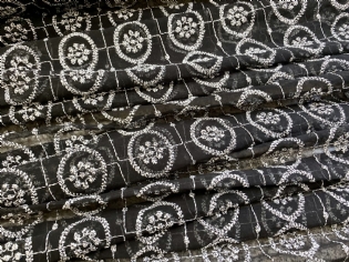 GEORGETTE BORDADO PRETO & PRATA