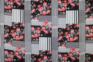 VISCOSE ESTAMPADA GEOMÉTRICA ROSAS