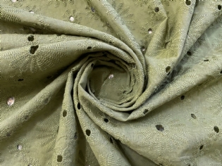 LAISE BORDADA BARRADA DE ALGODÃO VERDE MILITAR