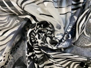 DEVORÊ DE SEDA ESTAMPADO ANIMAL PRINT