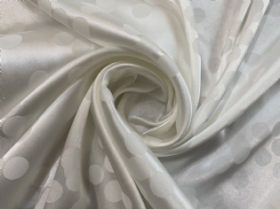 GLOSS TOQUE DE SEDA ACETINADO COM ELASTANO JACQUARD POÁS OFF WHITE