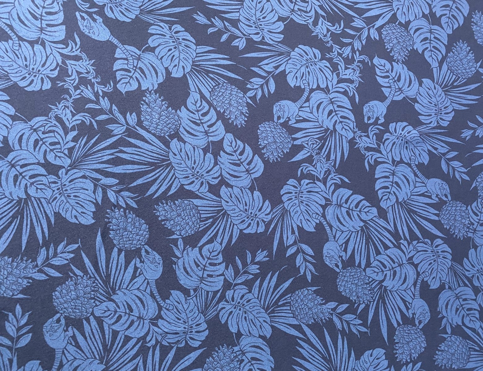 CREPE PATOU ESTAMPADO FOLHAS & TATUS