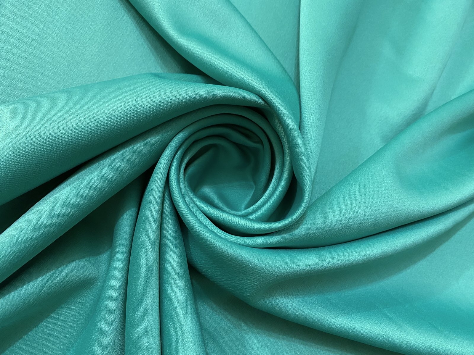 CREPE AMANDA VERDE ESMERALDA