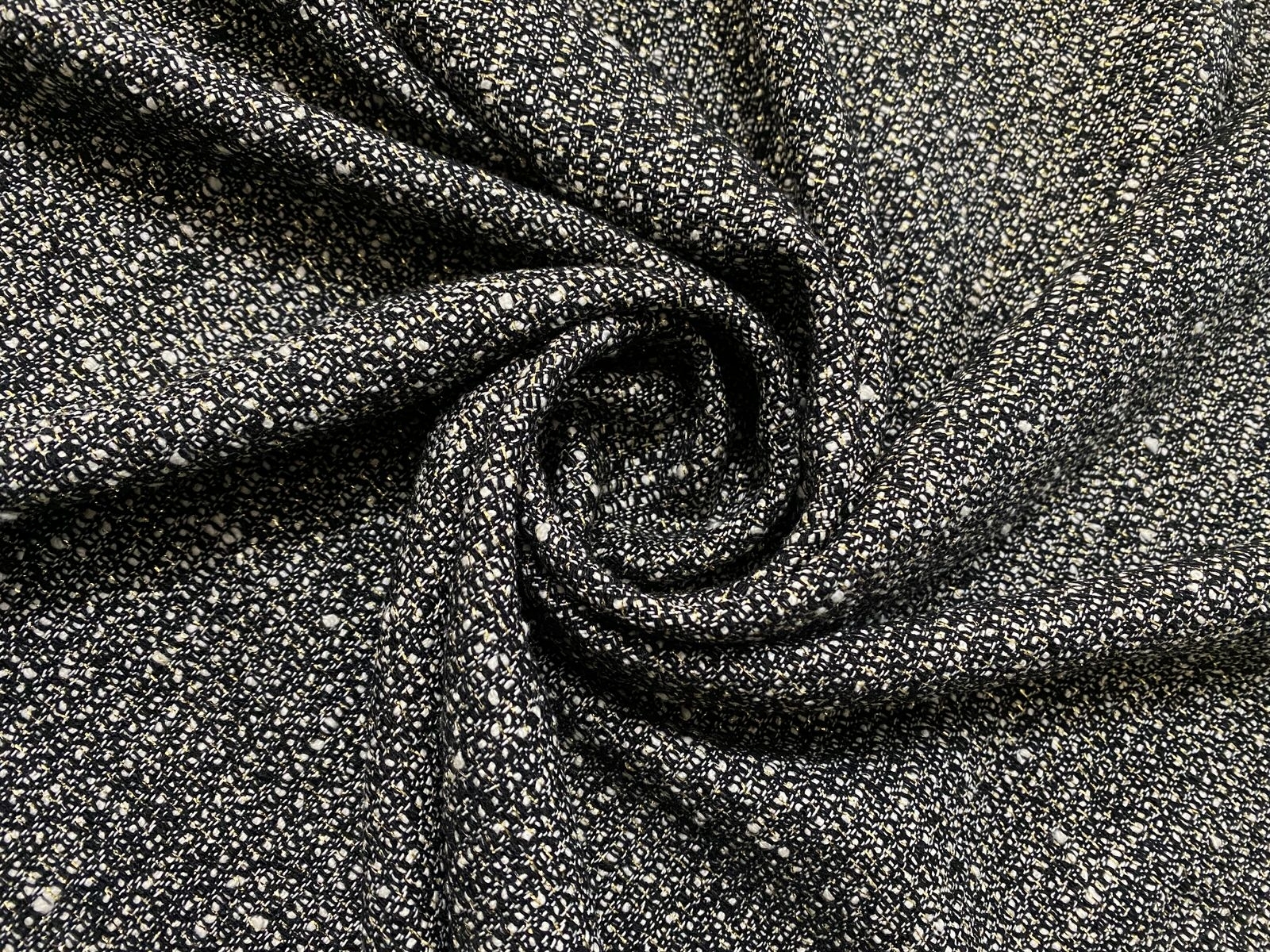 TWEED PRETO & OFF WHITE & DOURADO