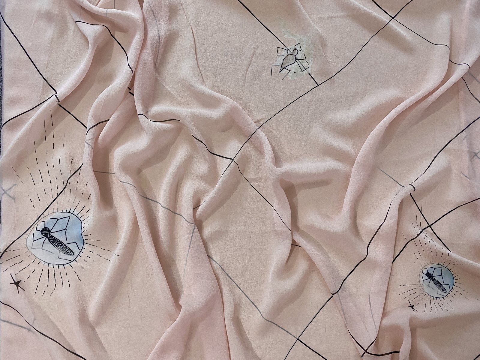 GEORGETTE DE SEDA PURA ESTAMPADO GEOMÉTRICO ARANHAS I