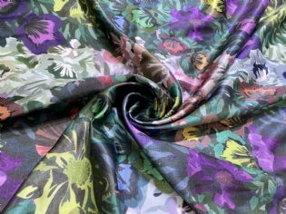 VISCOSE COM SEDA ESTAMPADA FLORES