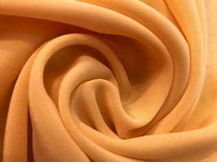 CREPE DE CHINE DE SEDA PURA AMARELO ALARANJADO