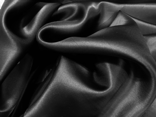 GAZAR DE SEDA PURA PRETO